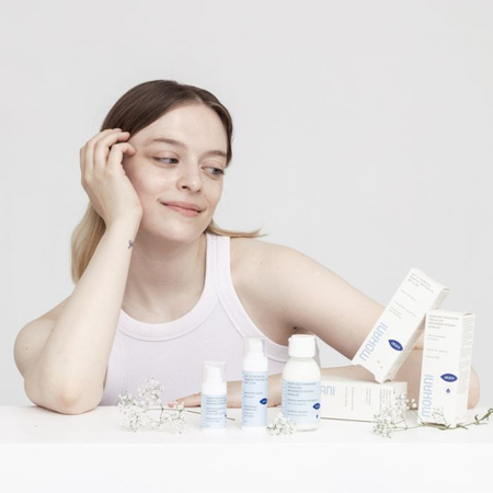 Tightening and brightening face serum with ultra-stable Vitamin C TETRA 6%, neuropeptide SNAP 8™ 5% and Vitamin E 2%.