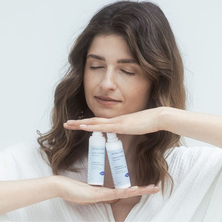 Anti-aging face serum with Retinal 0.15%