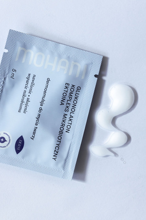 Sachet - Moisturizing dermoemulsion face wash with gluconolactone, ectoin and microbiotic complex